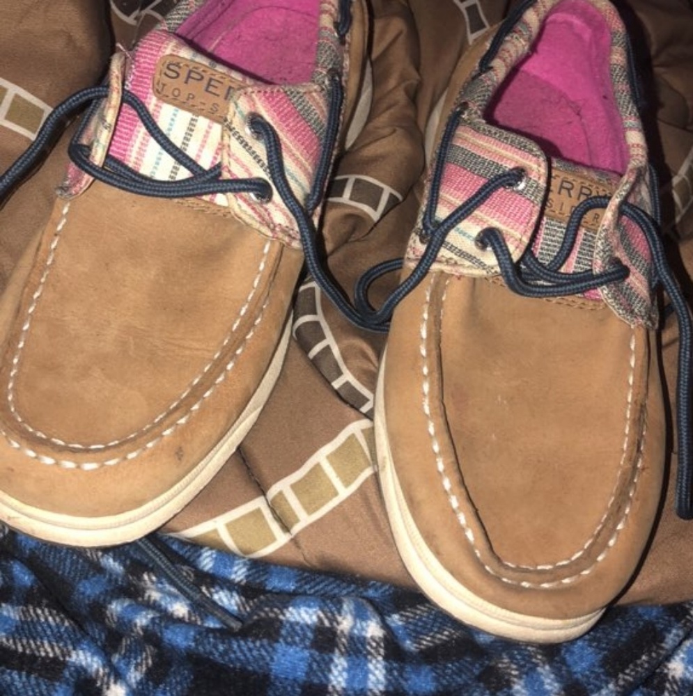 Girl Sperrys
